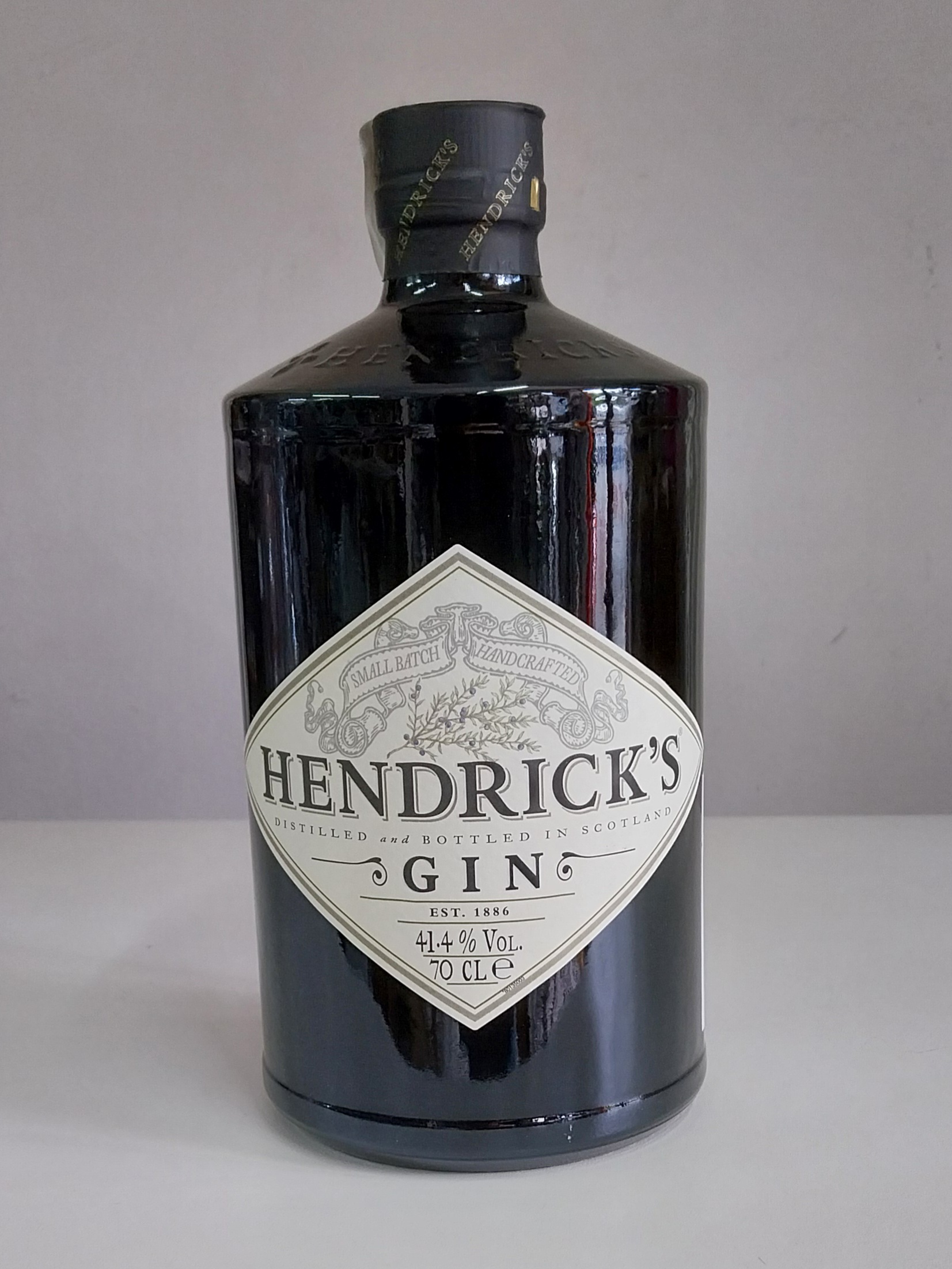 HENDRICKS GIN 0.7L