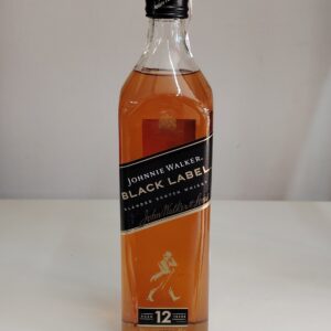 JOHNNIE WALKER BLACK LABEL 0.7L